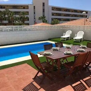 84 Con Piscina Privada Villa